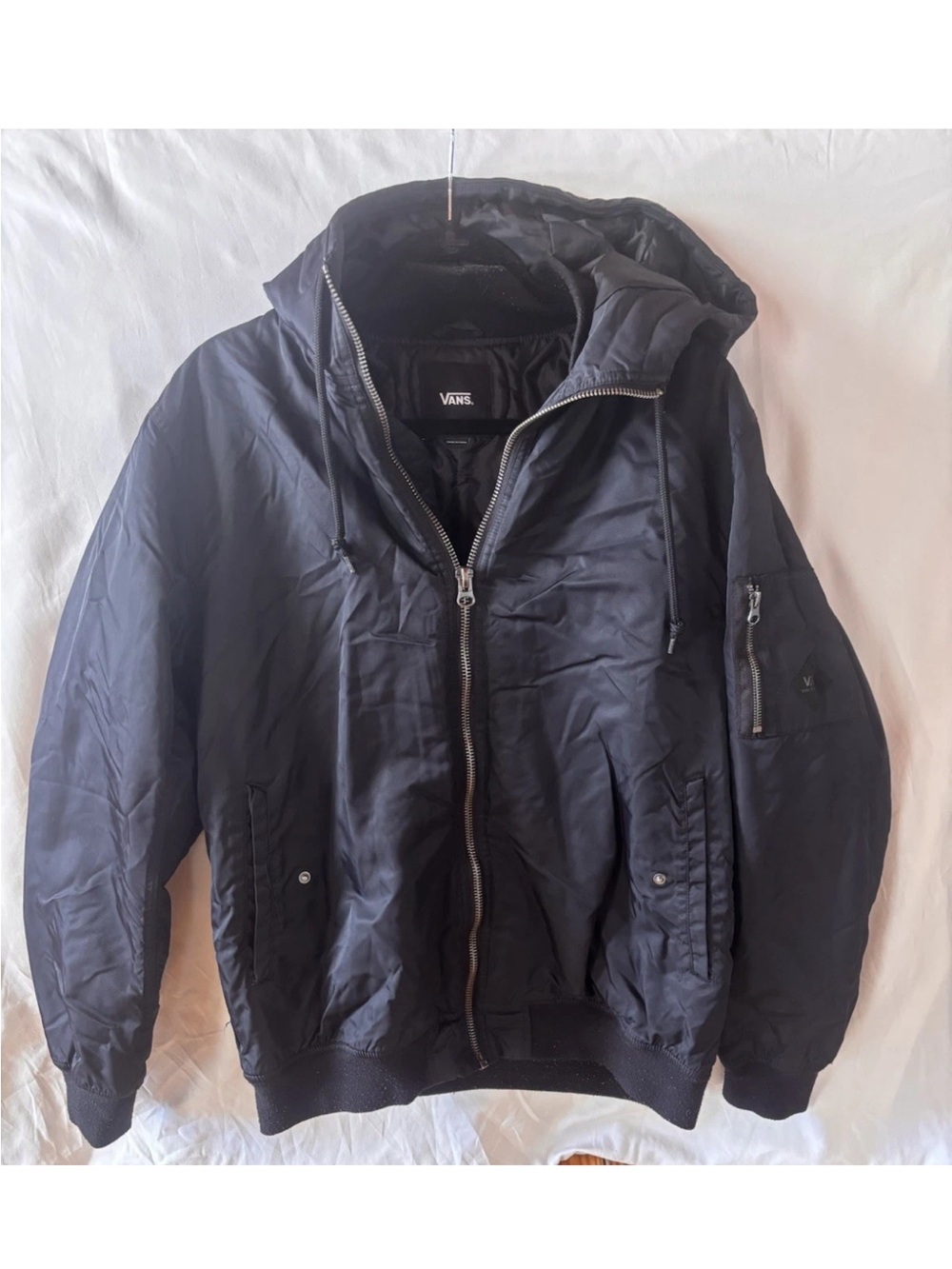 Vans Men's Black Kilroy Mountain Edition Hooded Bomber Jacket Medium